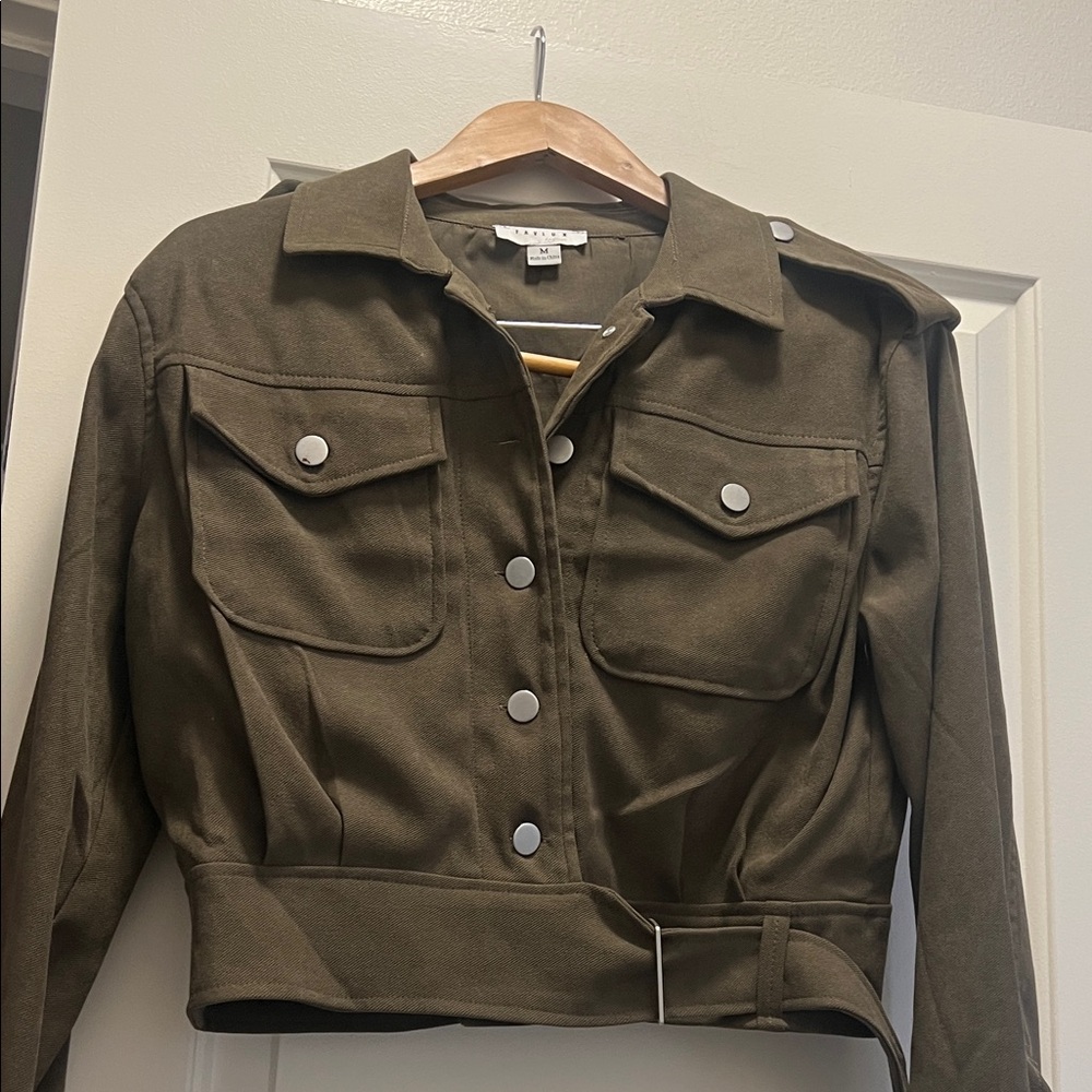 Olive Cropped Utility Jacket | Belted Military Style Jacket Size Medium